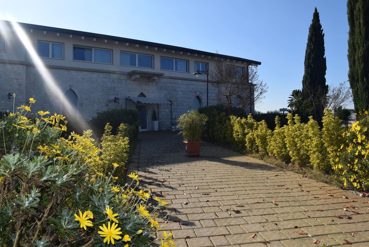 Zyra Garden Club Acquaviva delle Fonti Exterior foto